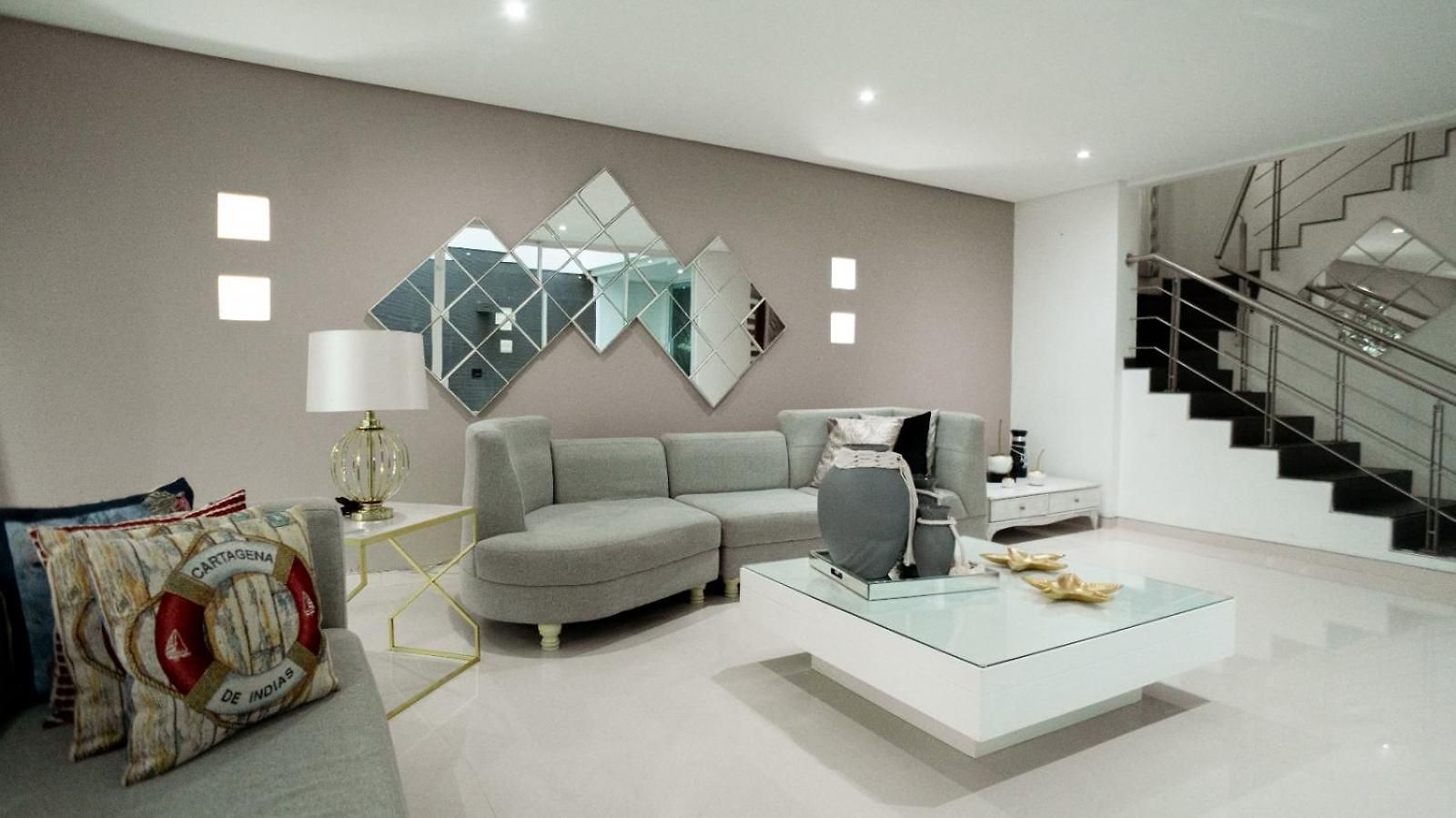 Mq Crown House Castillo *