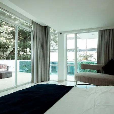 Mq Crown House Castillo Cartagena